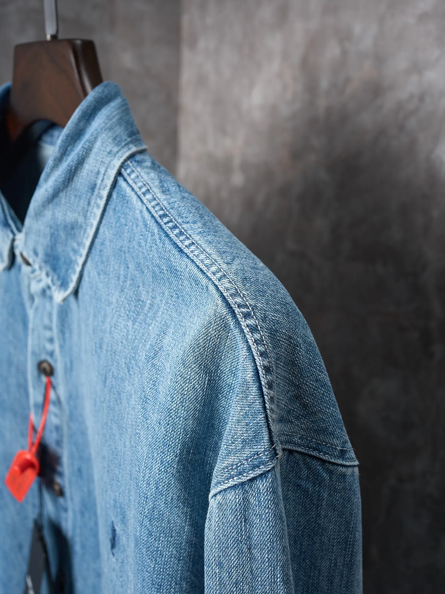 💰480 [actual auction] Saint Laurent/YSL logo embroidered denim shirt jacket [Ready stock] S M L XL